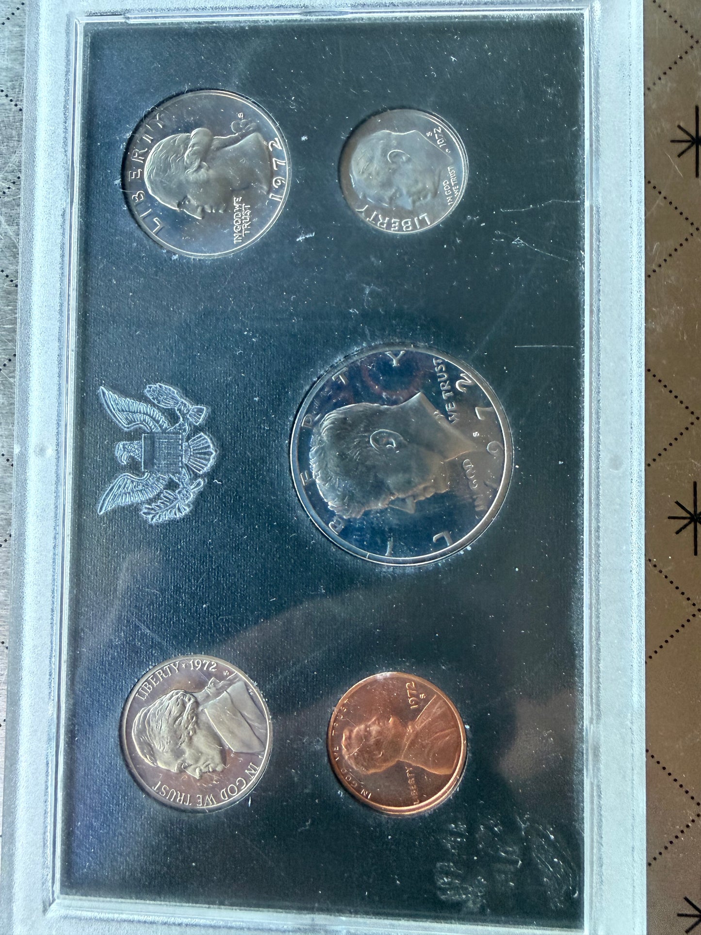 United States of America coins Antique 1972 mint condition uncirculated new in plastic case …