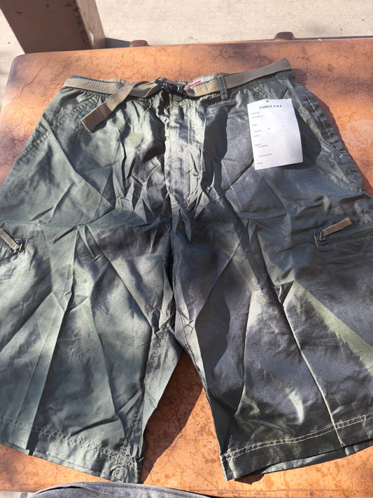 Vibes jeans spirit shorts parachute shorts new with tags  size Large olive green color …