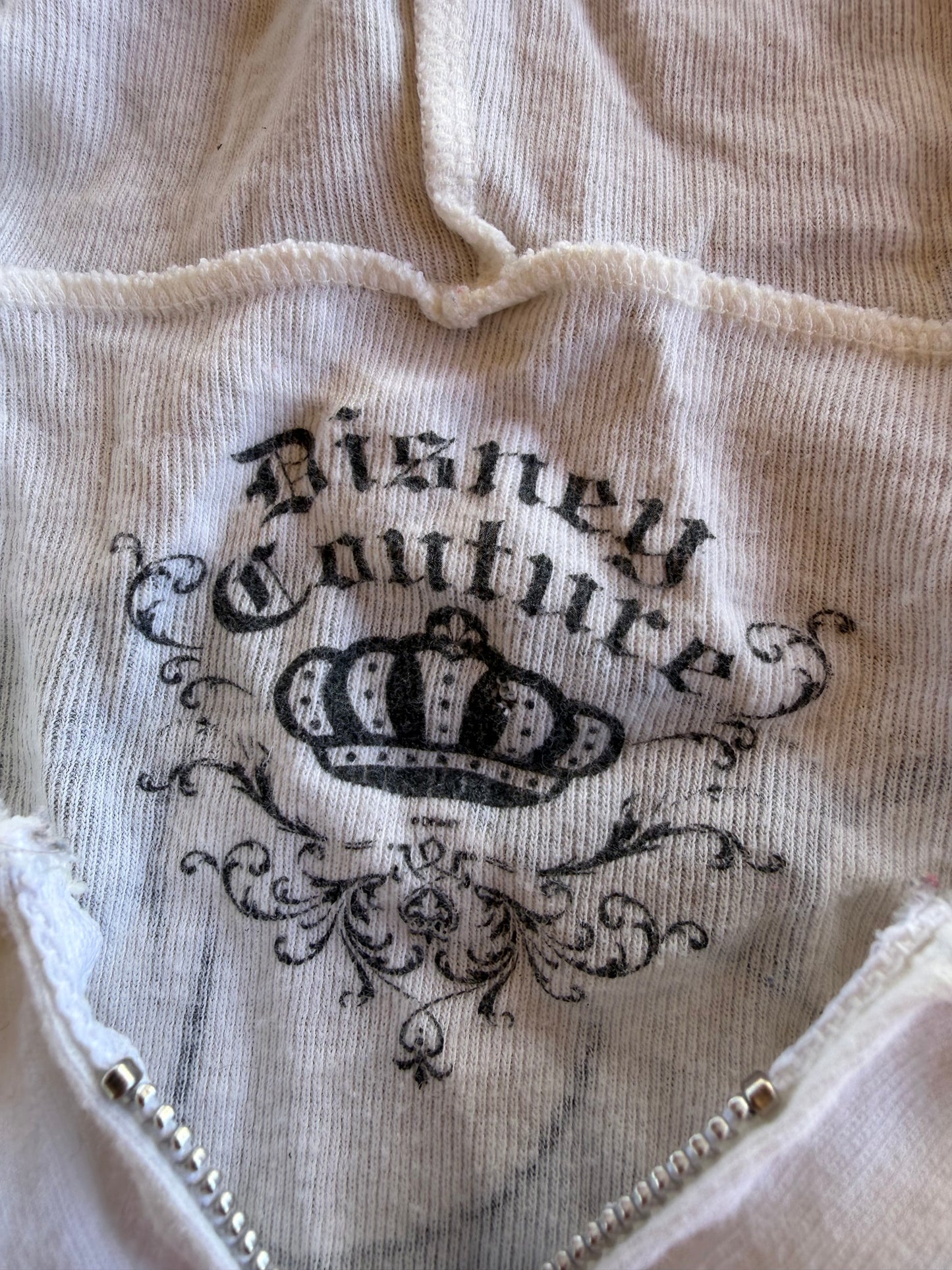 Disney culture clothing hoodie with Snow White size XL …