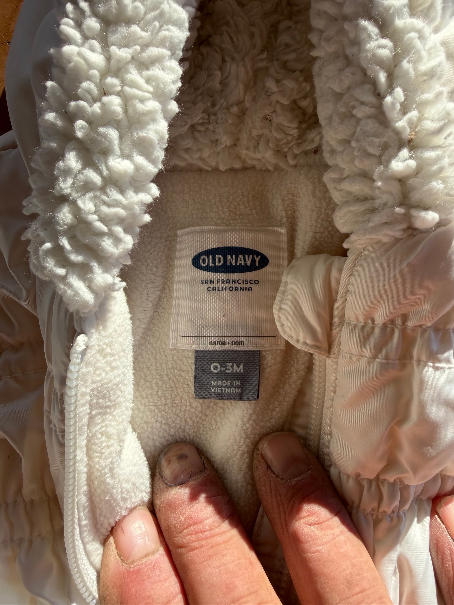 Baby coat old Navy white Babies winter coat size 0-3 months…