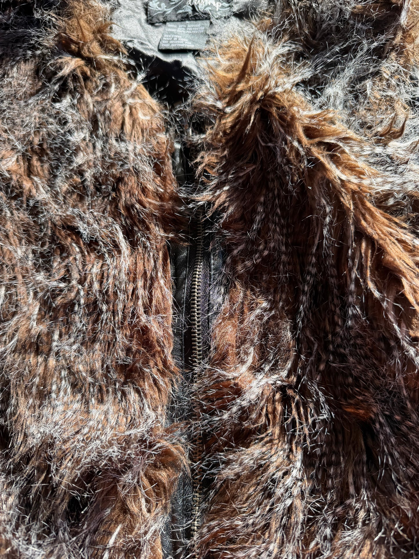 Day trip clothing line vest fake animal hair fluffy look like fur size Large…