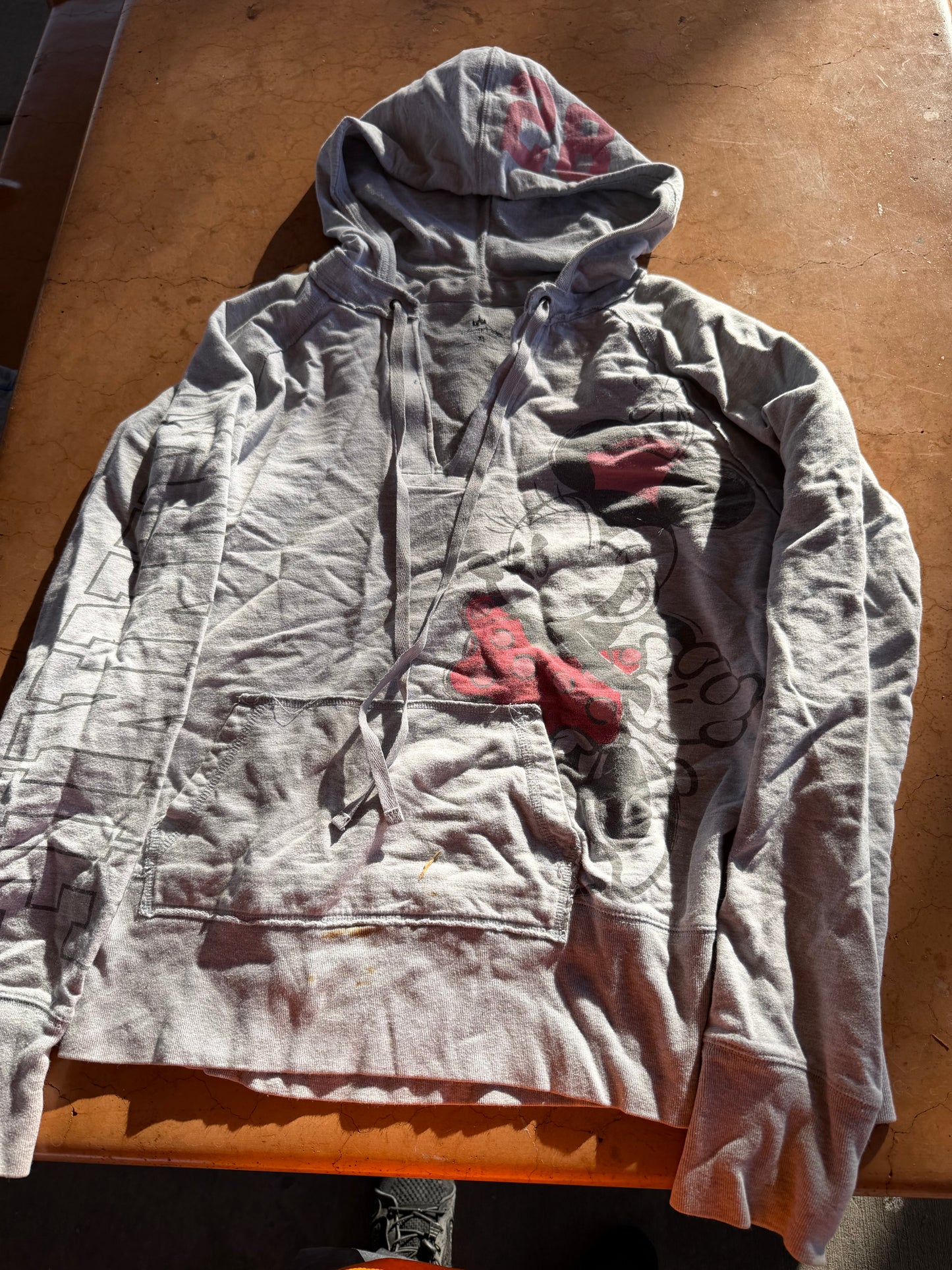 Disney parks hoodie  gray with Mini Mouse on it. Size XL…