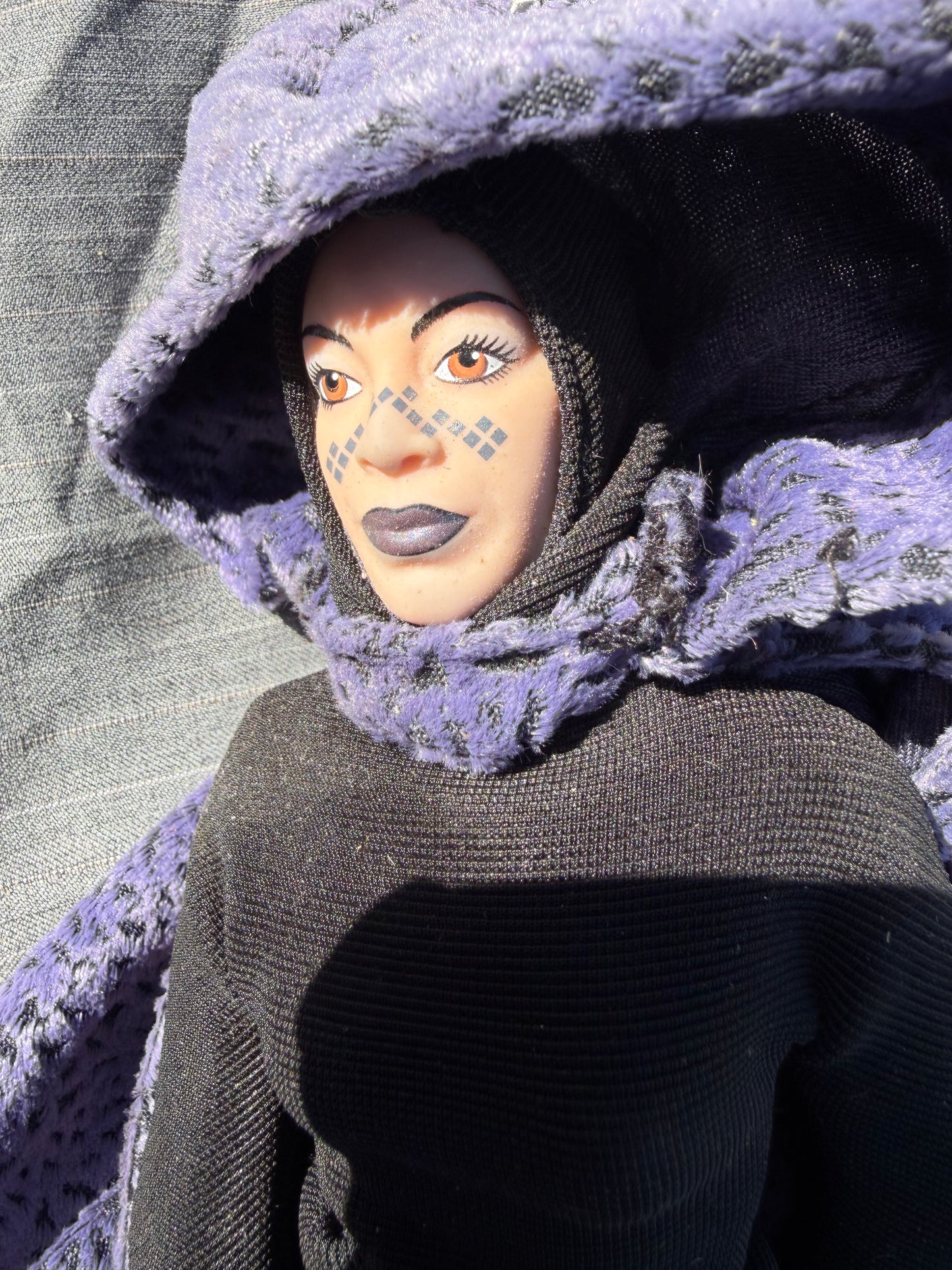Star Wars Jedi  Knight. Female Jedi. Purple outfit loose out of box. Face with freckles…
