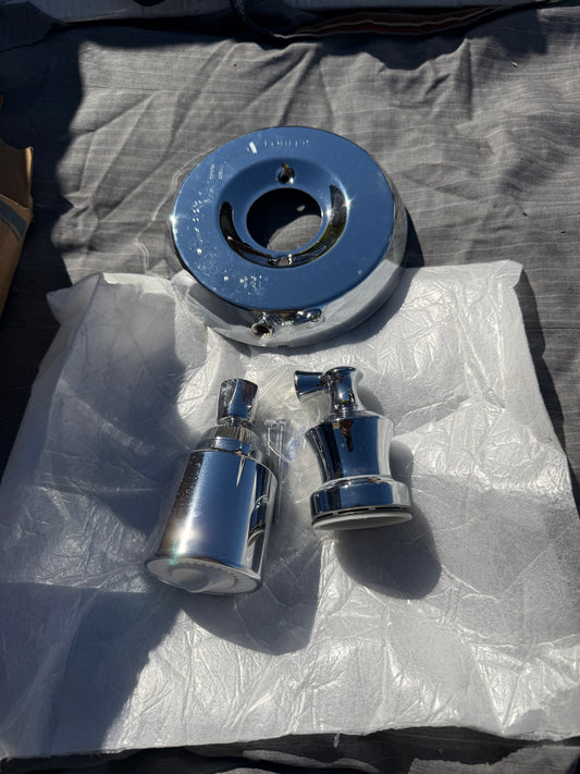 Kohler Coralais  shower trim only new in box no handle part # T15872-4k…