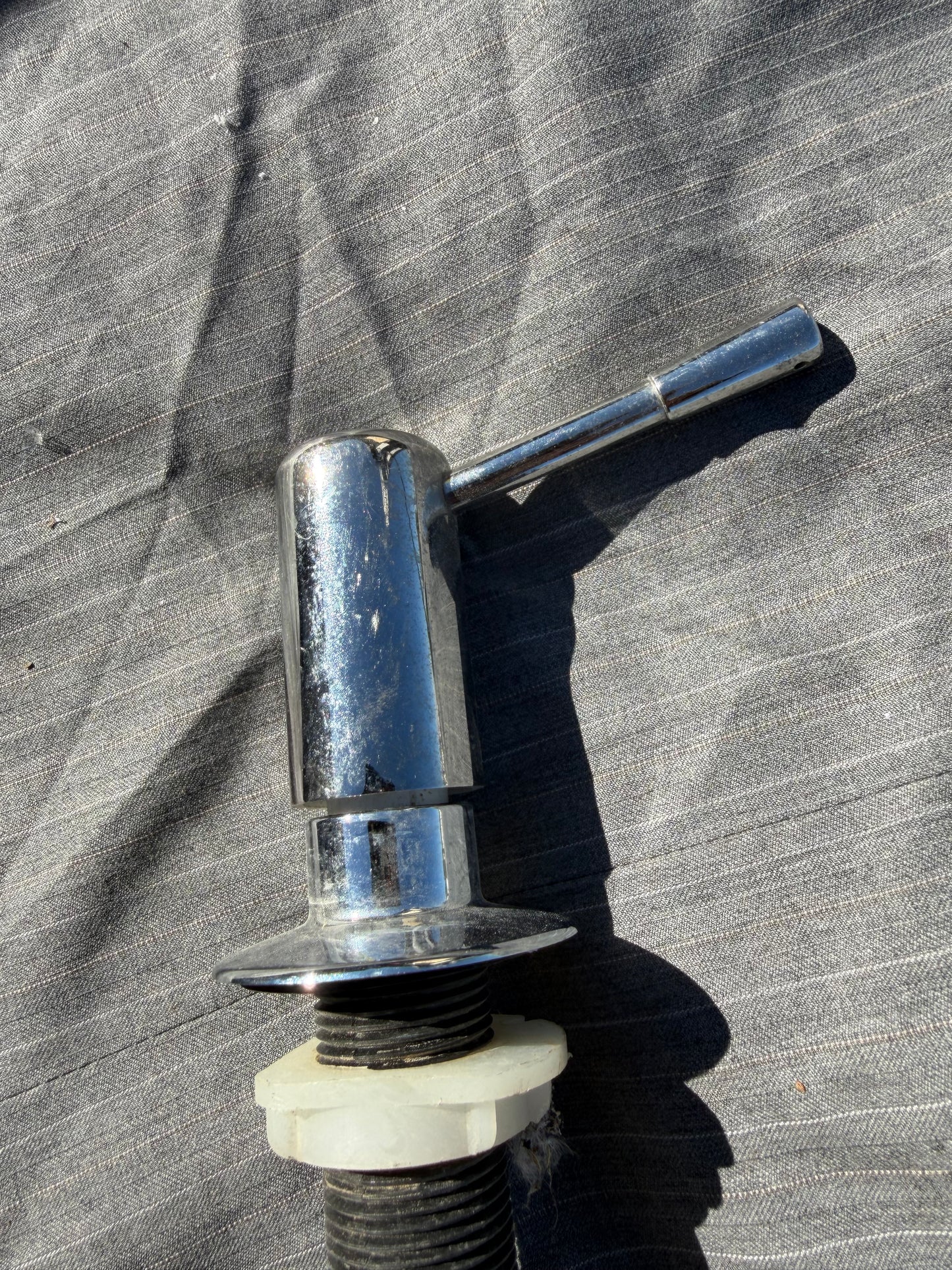 Crome soap dispenser pump no bottle but deep pump action…