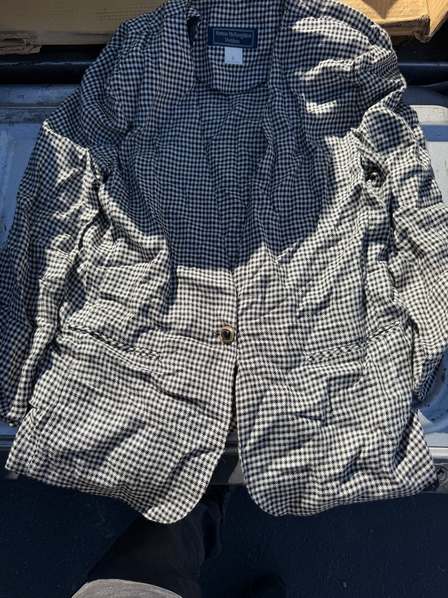 Norton McNaughton petite clothing designer suit ladies size 6 pants and jacket plaid black white …