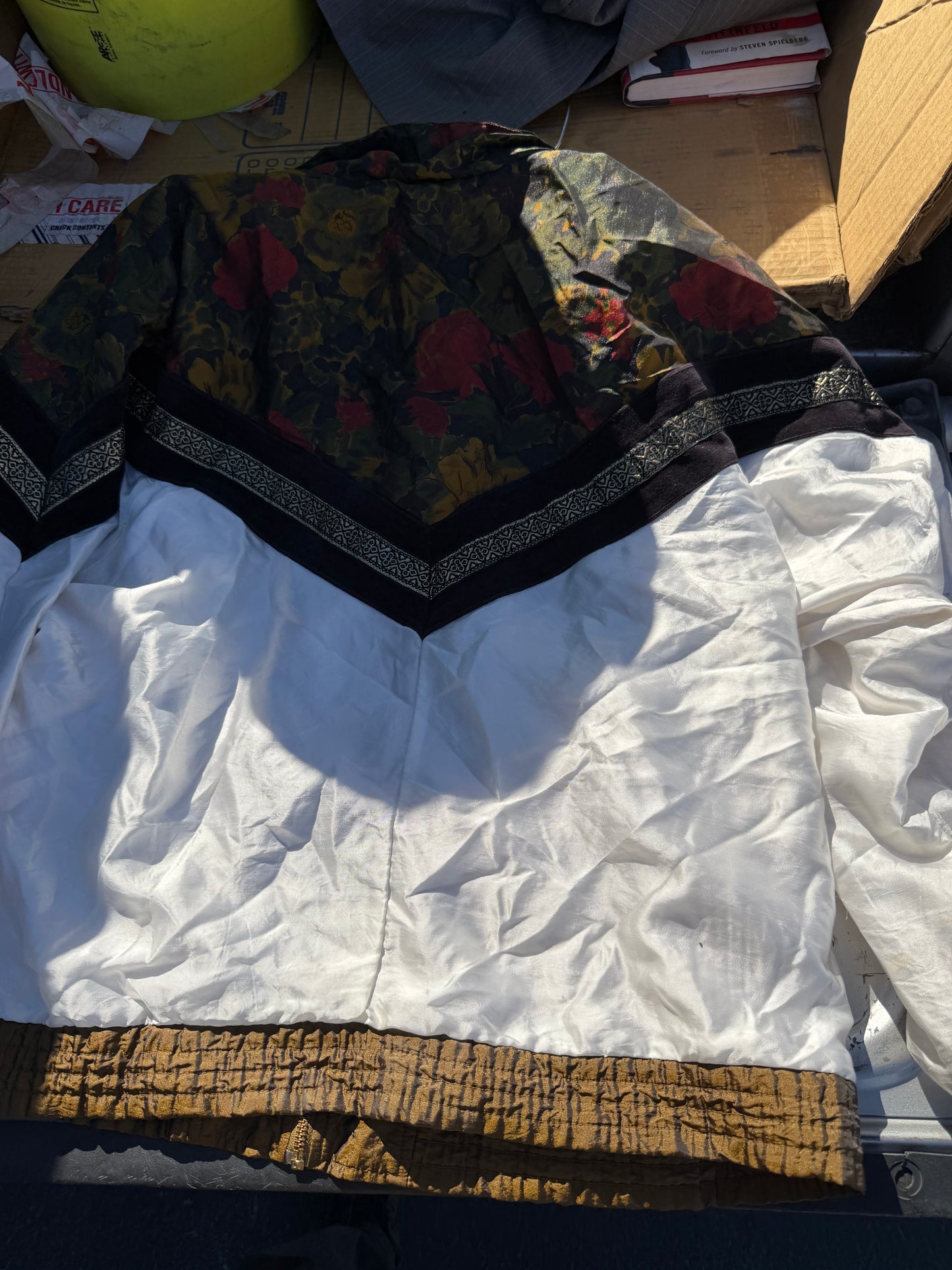 Indications clothing line light wind jacket pull over size XL colorful…
