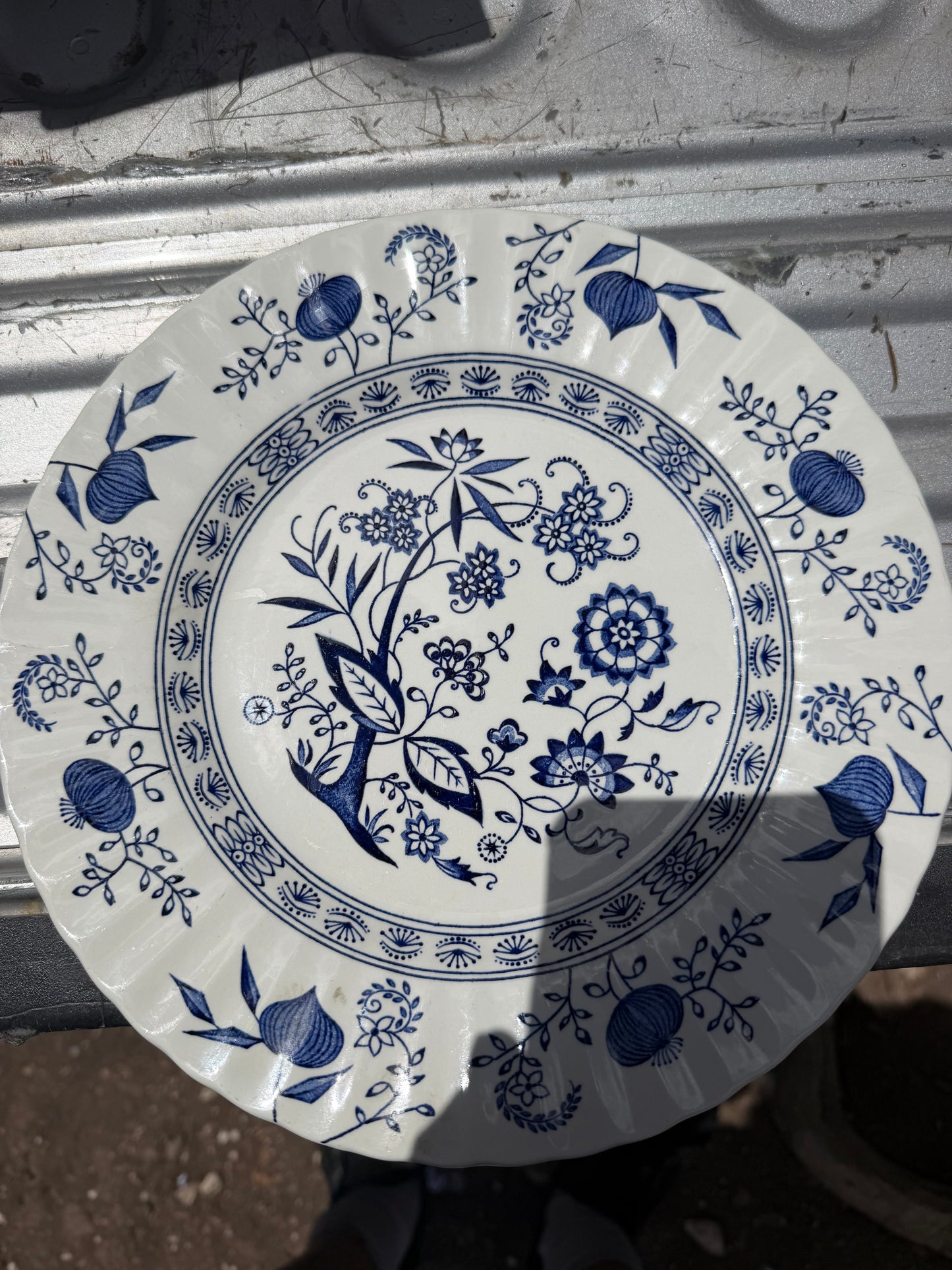 J&G Meakin of England   Floral blue design full size plate old style Dishwasher proof…