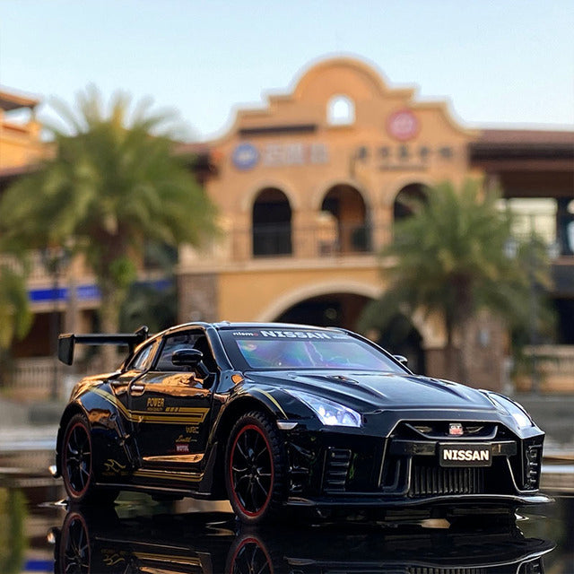 NISSAN GTR R34, R35 Car Metal Toy Collectable 1:32 Scale High Quality NEW