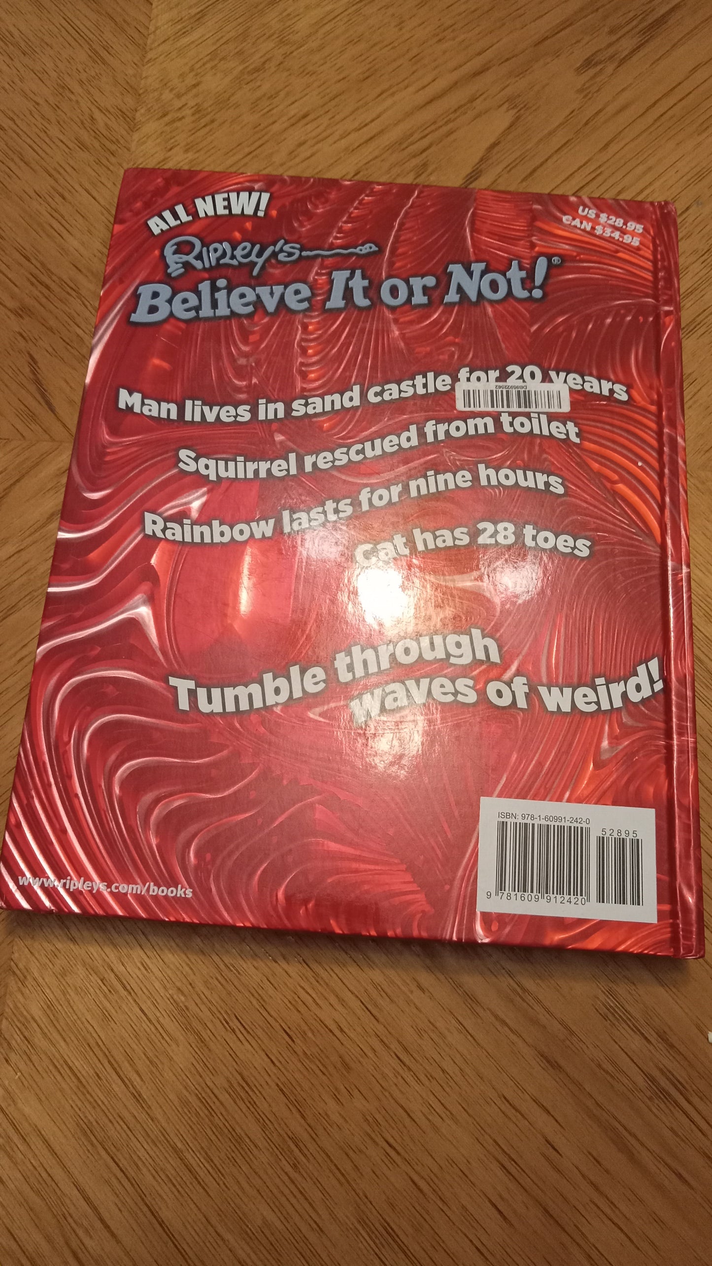 BOOK Ripley's Believe It or Not! Beyond the Bizarre! (Vol 16) Hardcover USED