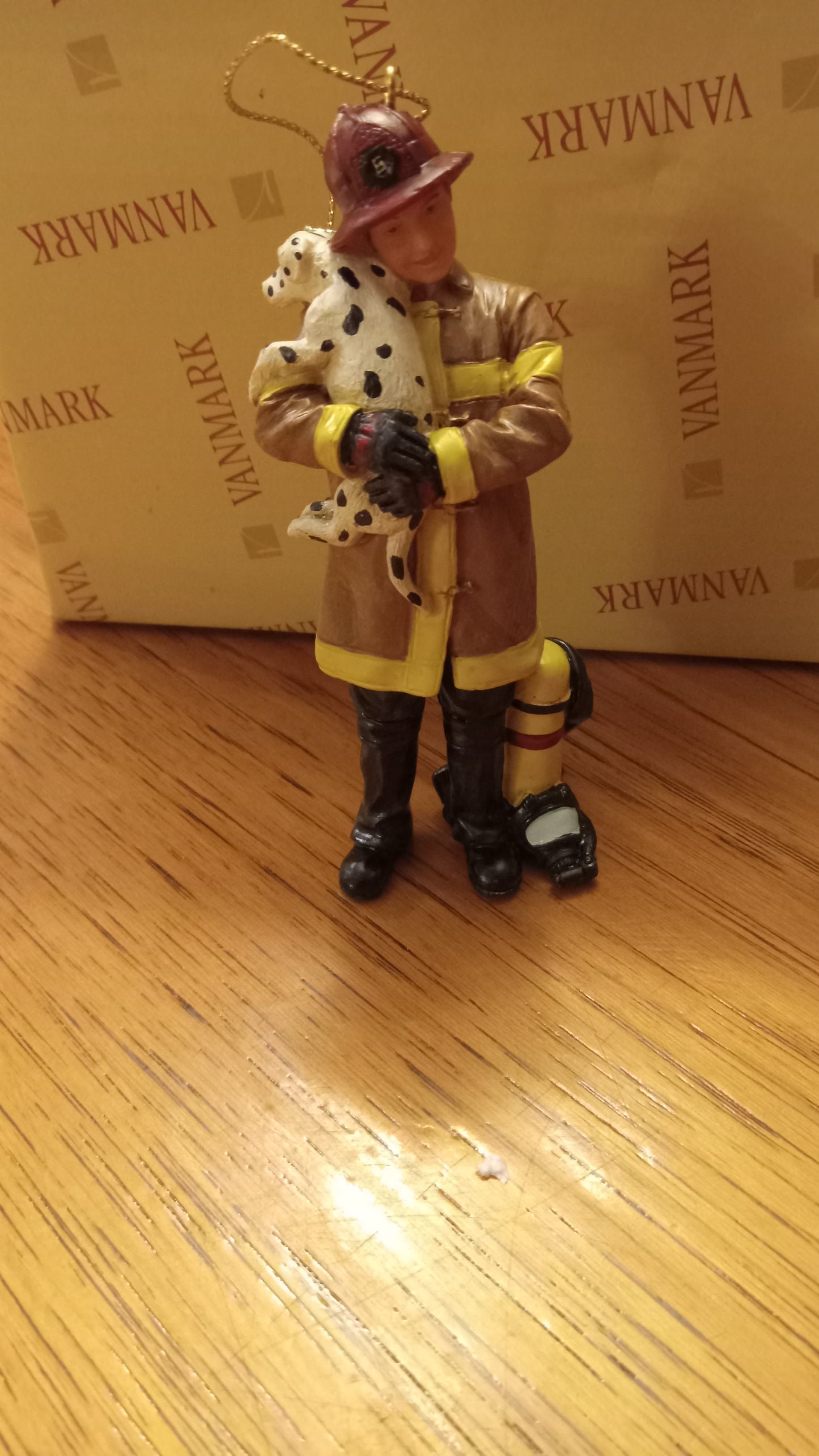 CHRISTMAS ORNAMENTS Vanmark Red Hats of Courage Firefighter 9-11 Set of 3 Item 249351 NEW