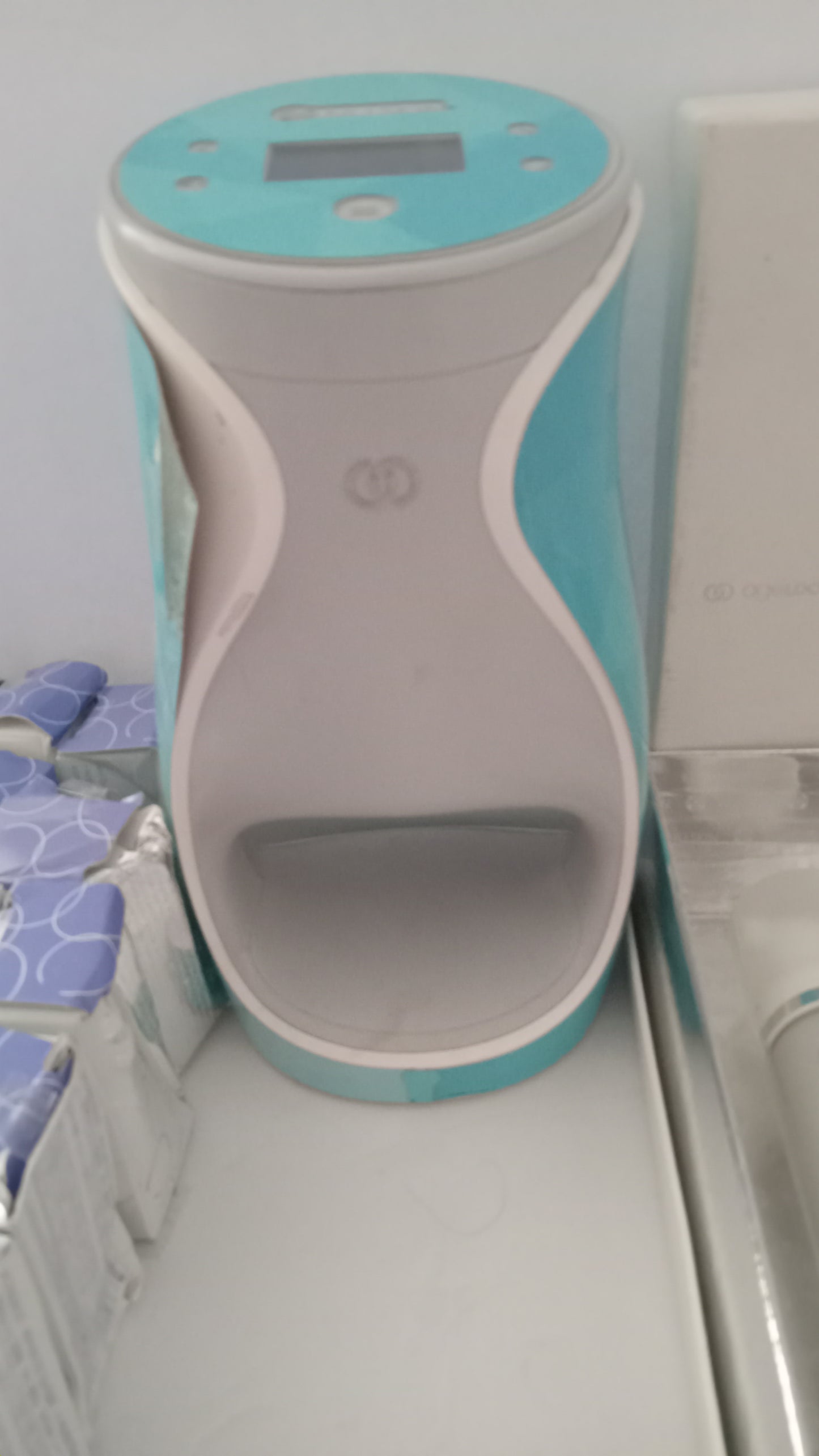 Mega-Lot: Nu Skin AgeLOC Me Smart Skincare System - Device, Calibration Starter Kit, & 30+ Refill Cartridges Bundle NEW