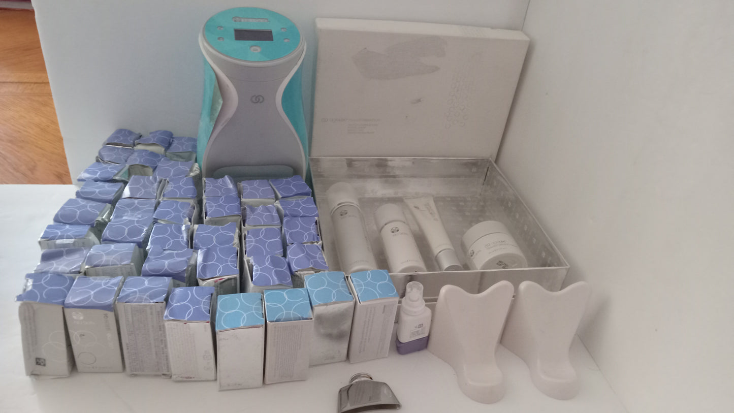 Mega-Lot: Nu Skin AgeLOC Me Smart Skincare System - Device, Calibration Starter Kit, & 30+ Refill Cartridges Bundle NEW