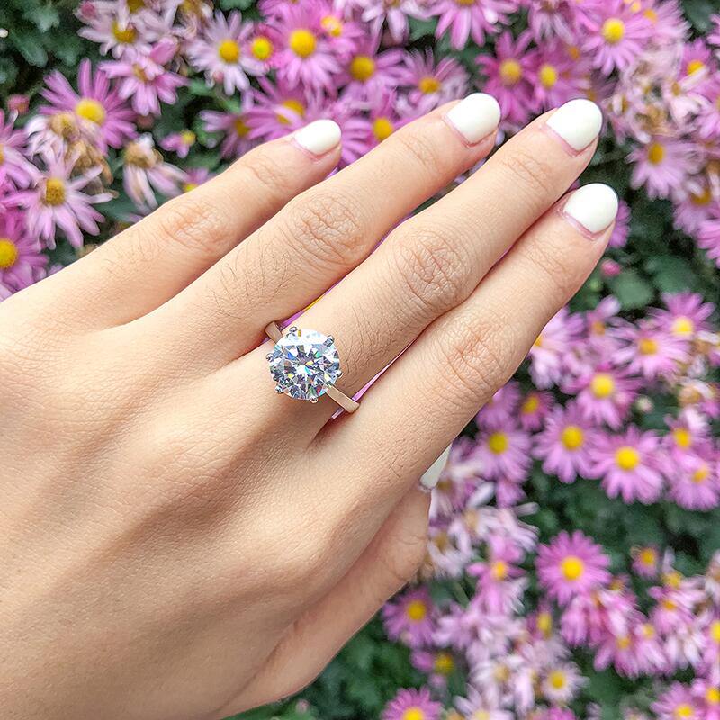 Luxury Moissanite Engagement Ring Radiates Unparalleled Sparkle NEW
