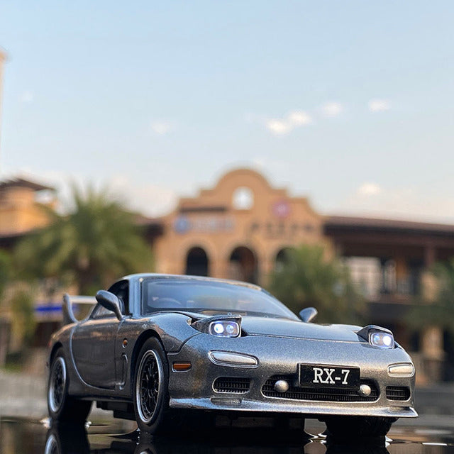 Mazda RX7 Alloy Sports Car 1:32 Scale Replica +Lights & Sounds NEW
